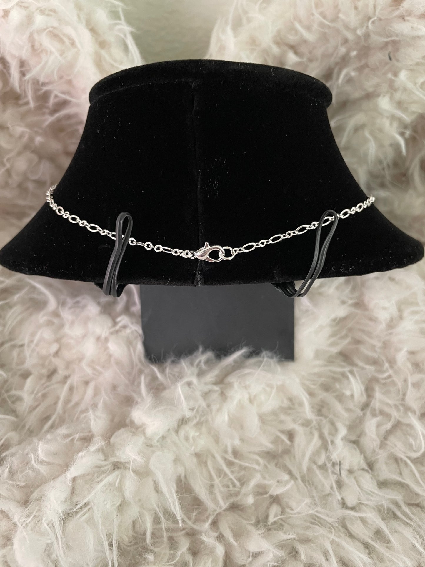 Silver-Plated Mother of Pearl Moon Crescent Necklace - Celestial Elegance